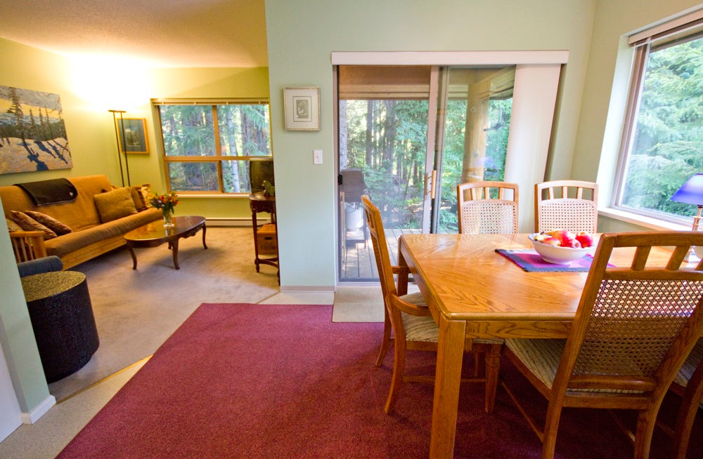 LORIMER COURT